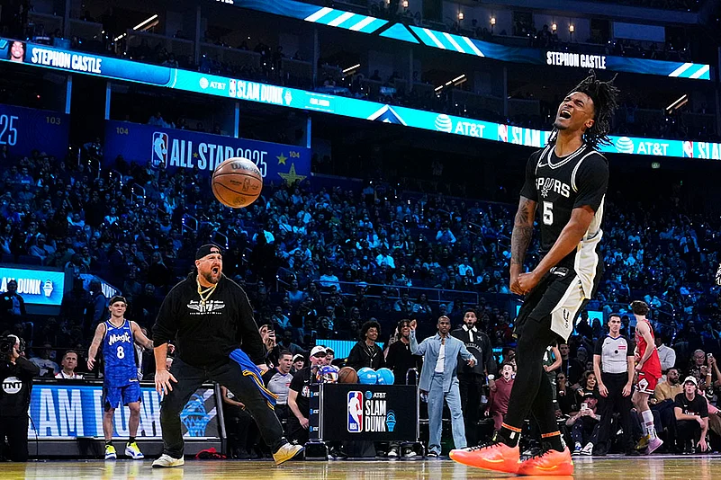NBA All-Star Saturday Night Basketball Slam Dunk Contest: Stephon Castle