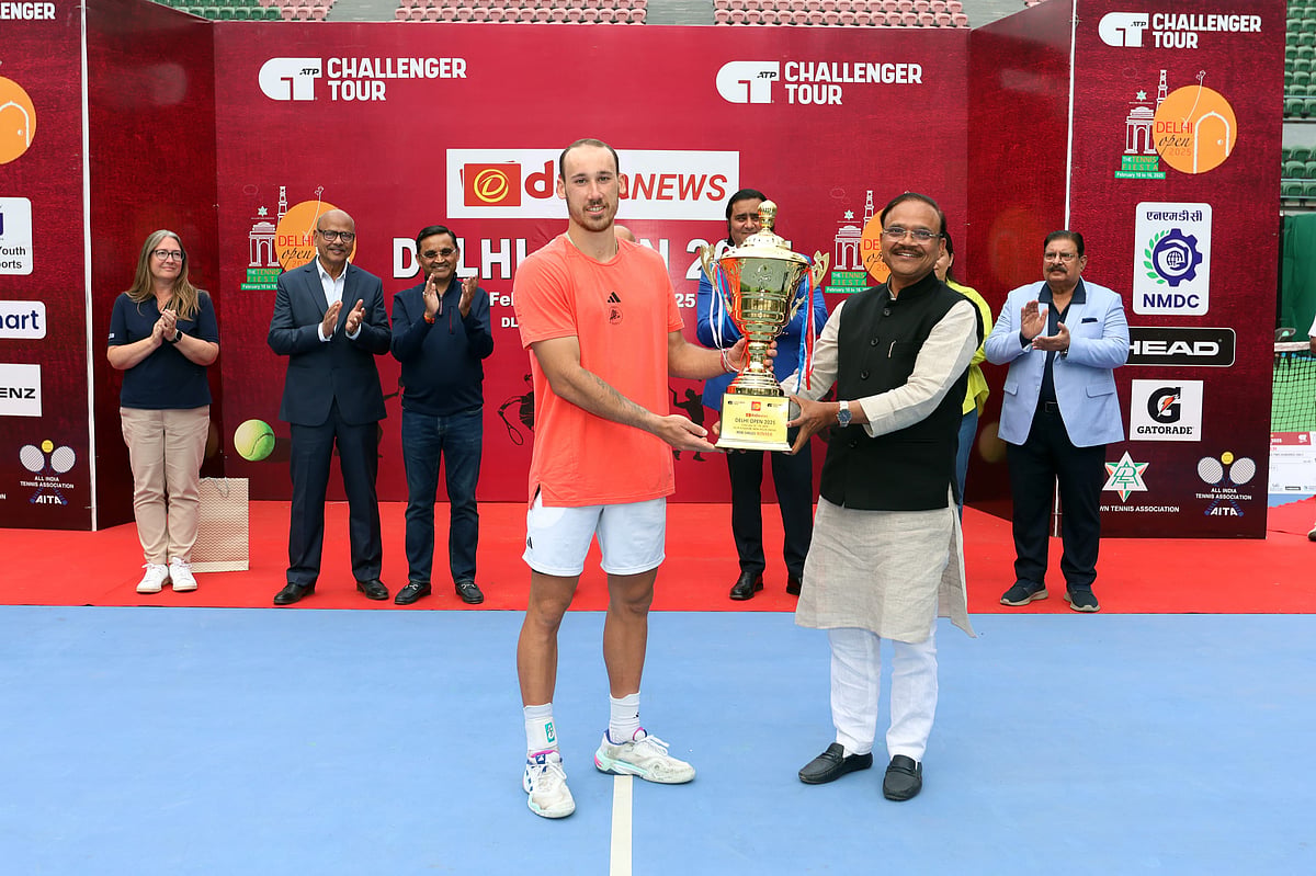 Delhi Open 2025 : Kyrian Jacquet collecting Delhi Open 2025 trophy.