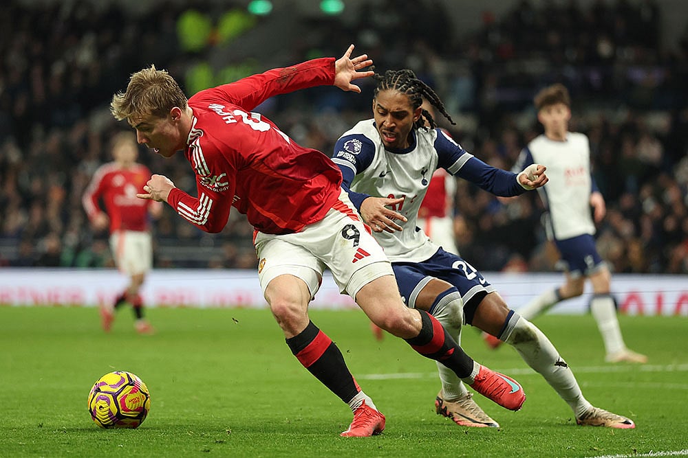 English Premier League: Tottenham Hotspur vs Manchester United
