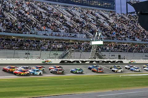 NASCAR Daytona 500: William Byron (24) and Joey Logano (22) lead the field to restart race