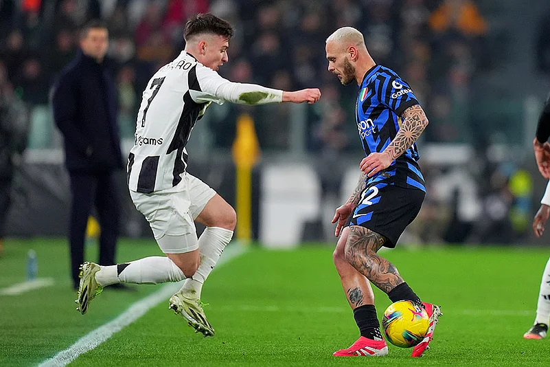 Italian Serie A Soccer Match: Inter Milan vs Juventus
