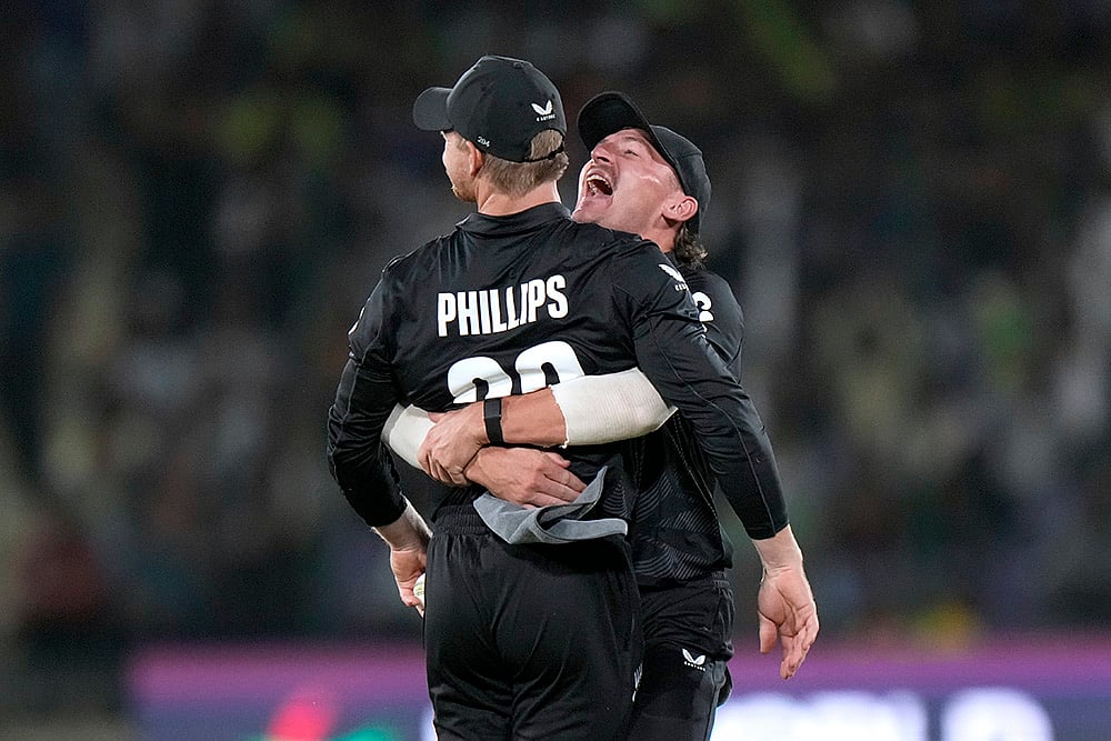 ICC Champions Trophy Pakistan vs New Zealand Cricket PAK vs NZ ODI cricket Match 1: Glenn Phillips