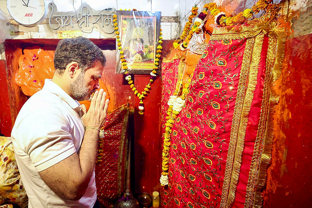 Rahul Gandhi at Churuva Hanuman Temple 