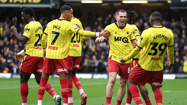 Watford comfortably beat Luton - null