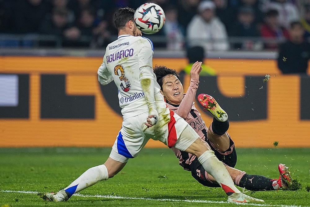 France Soccer League One: Lyon vs Paris Saint-Germain