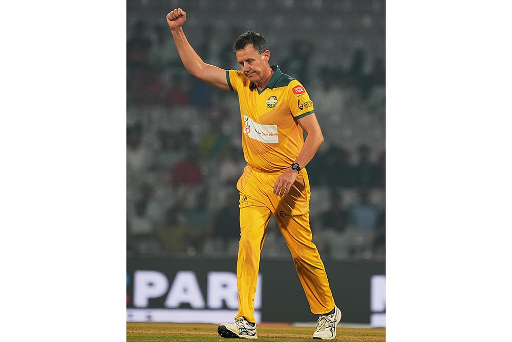 Masters League Cricket West Indies Masters Vs Australia Masters_ Bryce McGain 