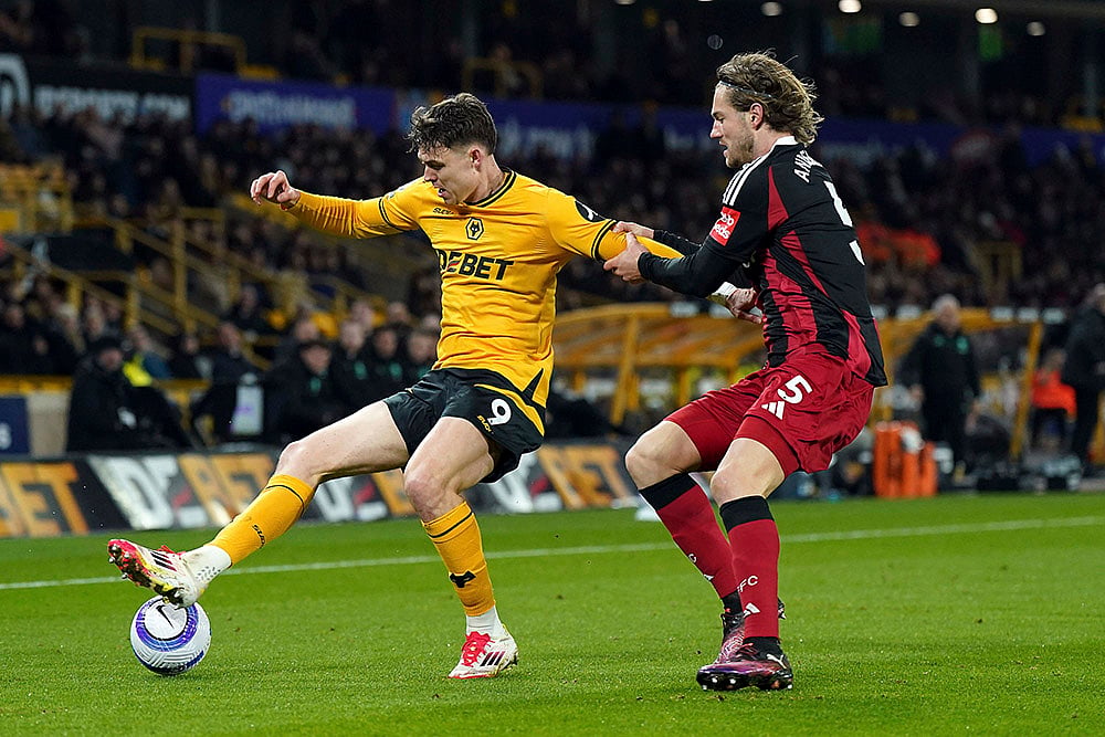 English Premier League soccer 2024-25 Wolverhampton Wanderers and Fulham: Jorgen Strand Larsen