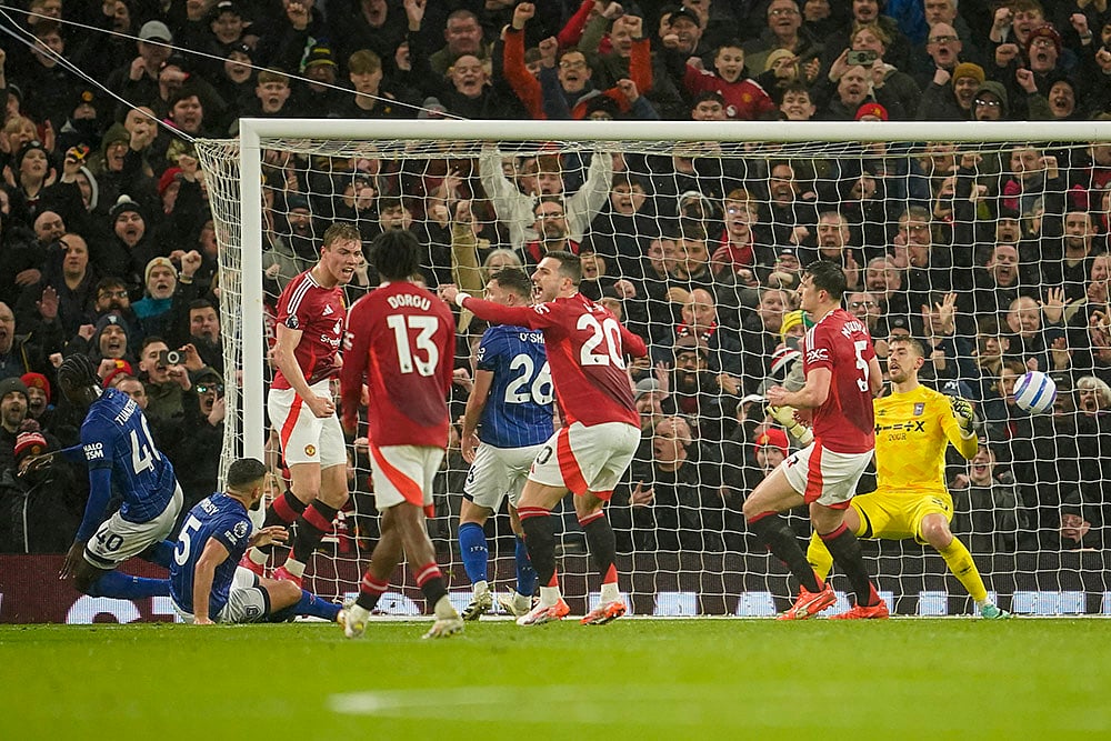 English Premier League Soccer 2024-25 Manchester United Vs Ipswich Town: Sam Morsy
