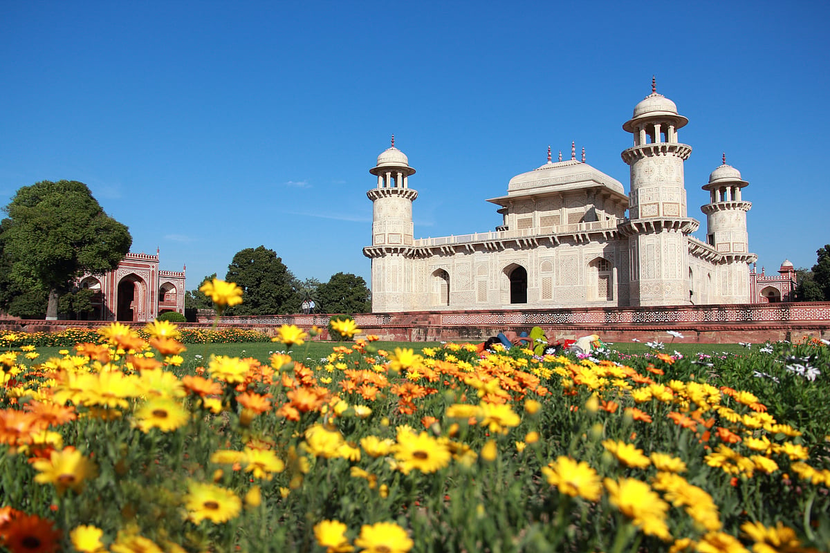 Image of Itimad-ud-Daulah.