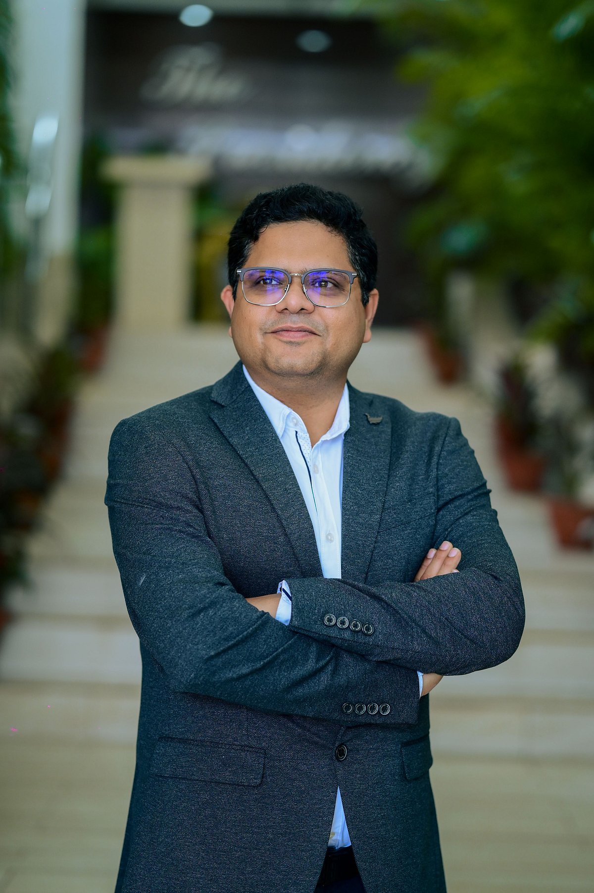 Dr. Shovan Rath
