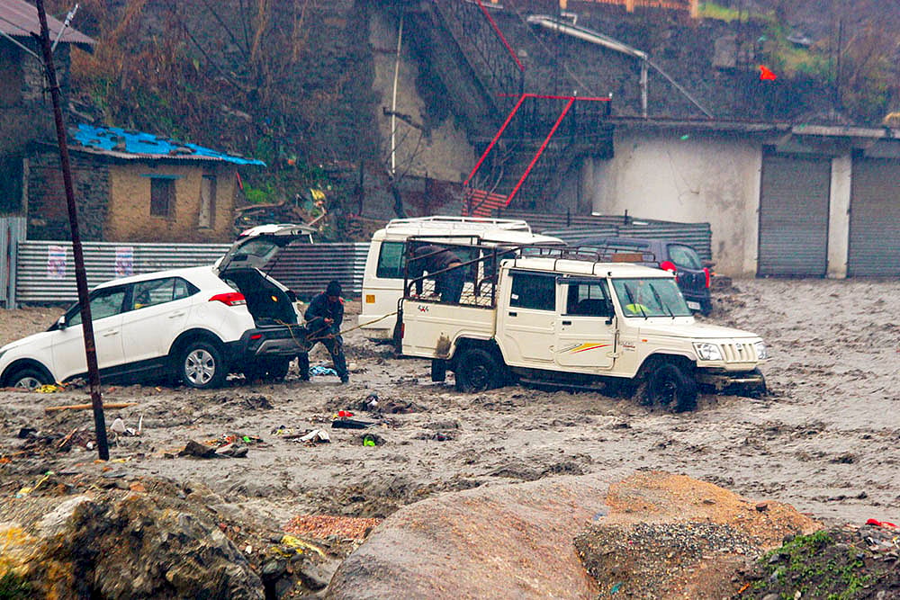 Heavy rain and Landslide in Kullu, Himachal Pradesh_6