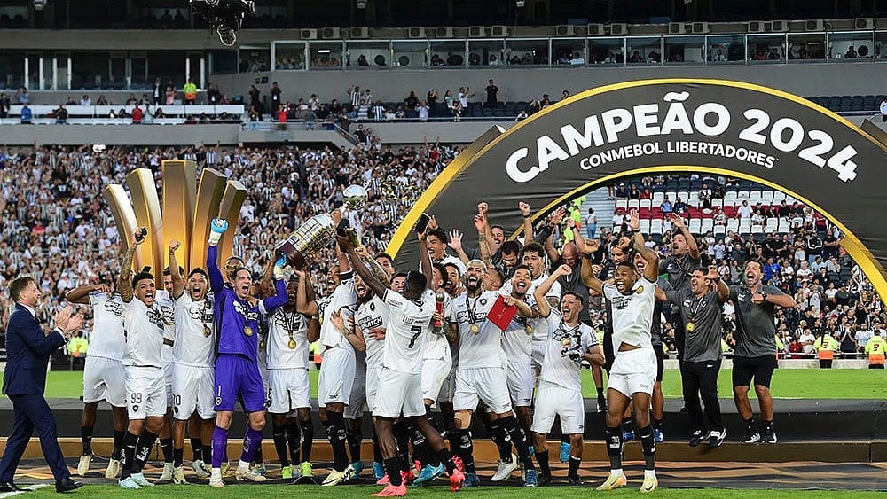 Copa Libertadores Final Brazils Botafogo vs Brazils Atletico Mineiro football gallery: 1