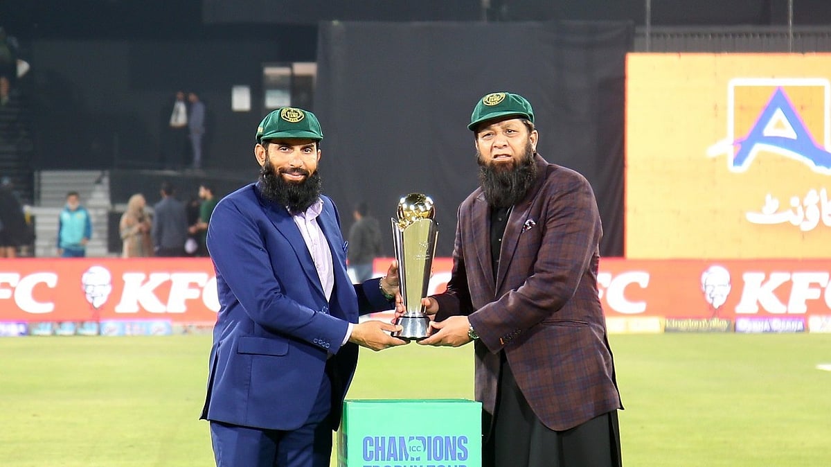 Photo: X | Pakistan Cricket : Former Pakistan cricketers Misbah-Ul-Haq (L) with Inzamam-Ul-Haq.