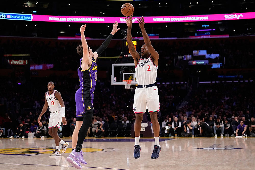 NBA Basketball Game: Los Angeles Clippers vs Los Angeles Lakers