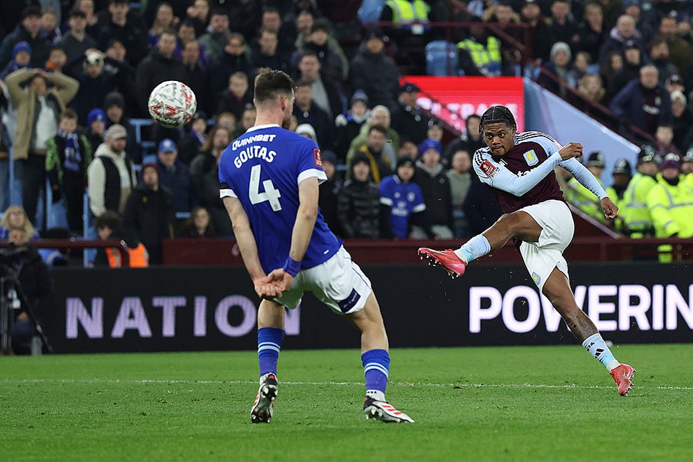 Britain Soccer FA Cup: Cardiff City vs Aston Villa