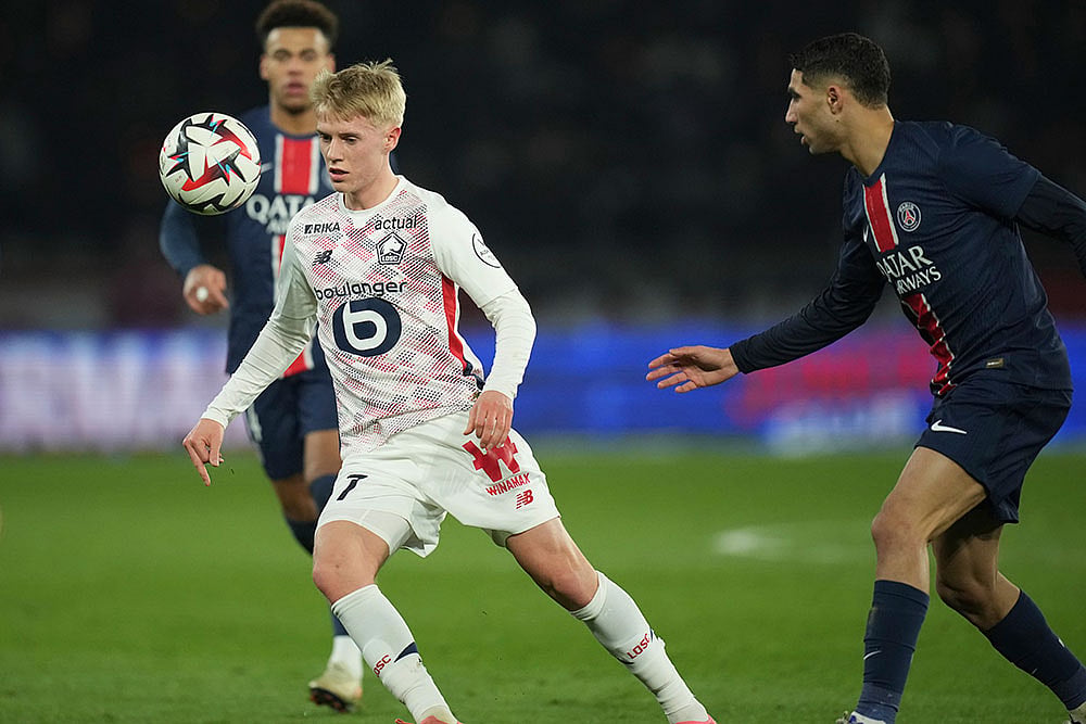 League One Soccer Match: Lille vs Paris Saint-Germain