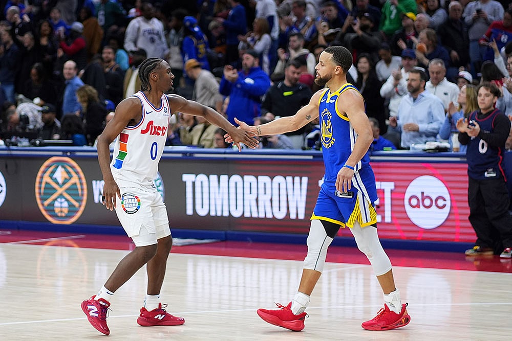 NBA Basketball Game: Philadelphia 76ers vs Golden State Warriors