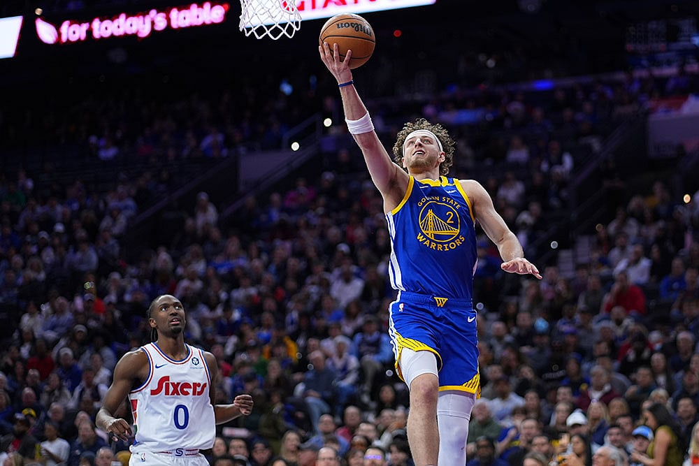 Basketball Game: Philadelphia 76ers vs Golden State Warriors