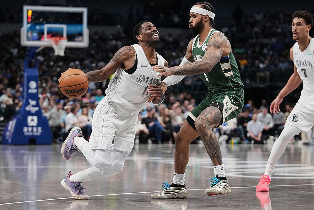 NBA Basketball: Milwaukee Bucks vs Dallas Mavericks