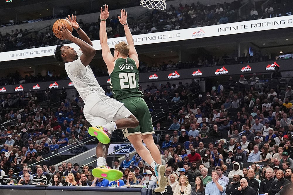 Mavericks Bucks Basketball
