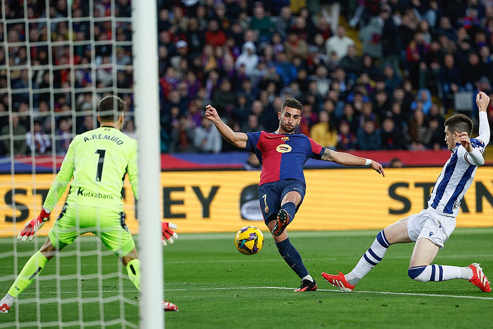 Spain Soccer La Liga: Real Sociedad vs Barcelona