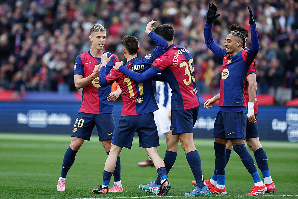La Liga Soccer Match: Real Sociedad vs Barcelona