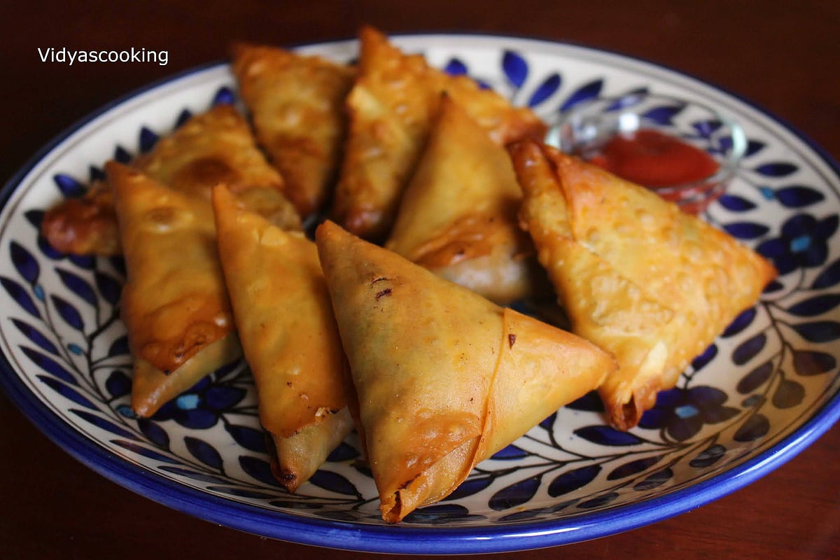 Onion Patty Samosa
