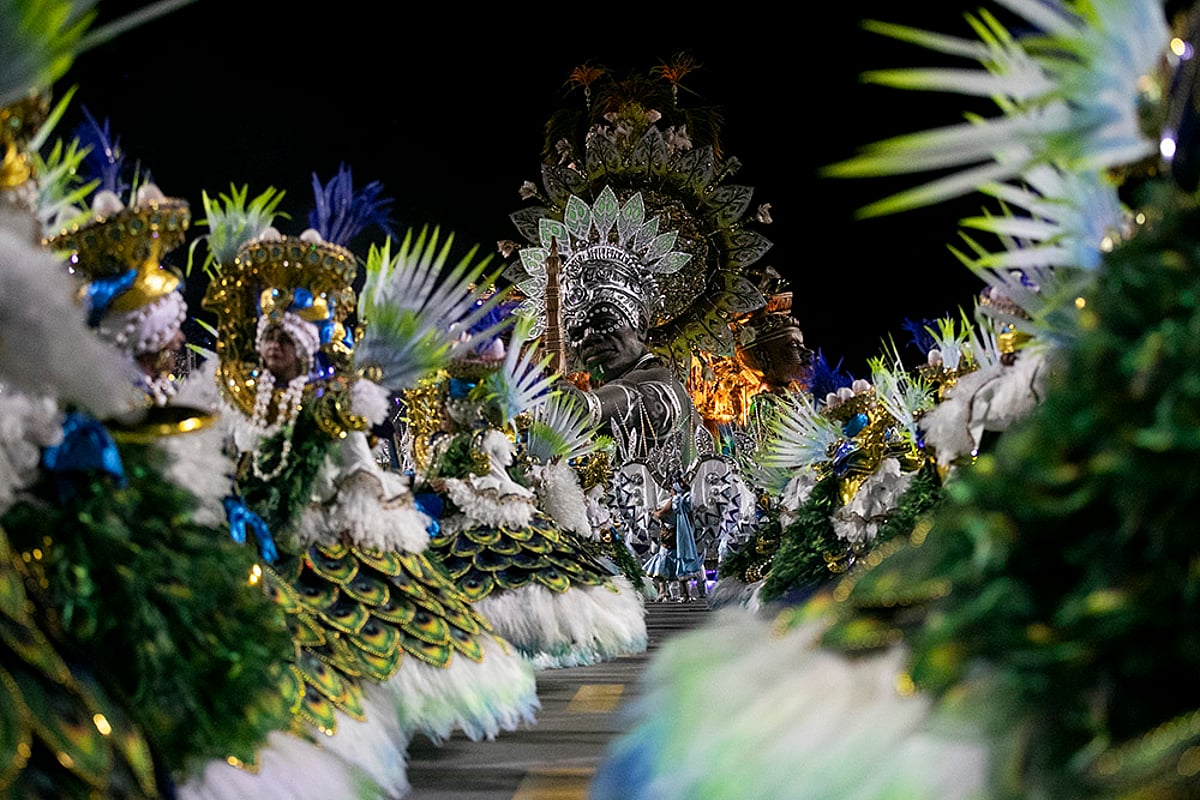 Brazilian Carnival celebrations 2025 Samba dance_1