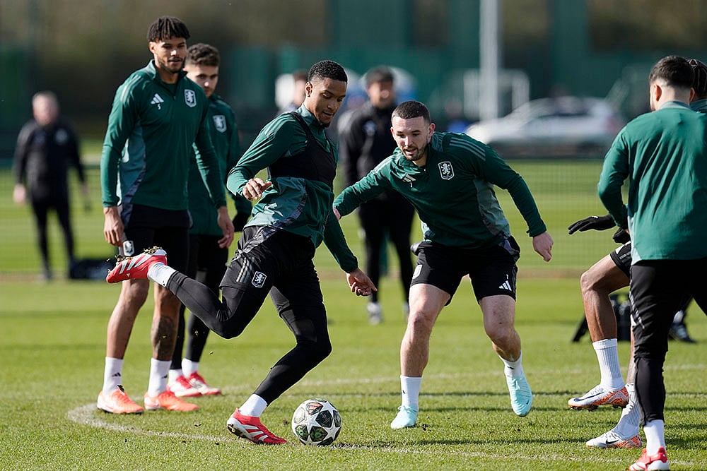 UEFA Champions League Round Of 16, Aston Villa players during a training session_Ezri Konsa