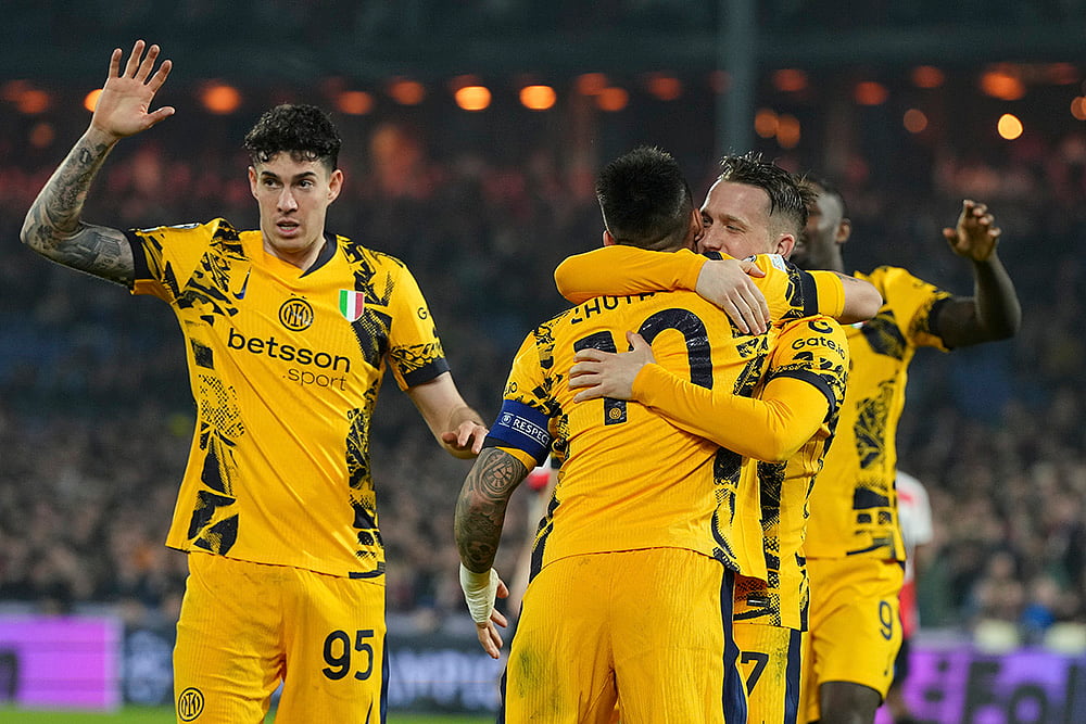 UEFA Champions League round of 16 first leg soccer Feyenoord vs Inter Milan photo