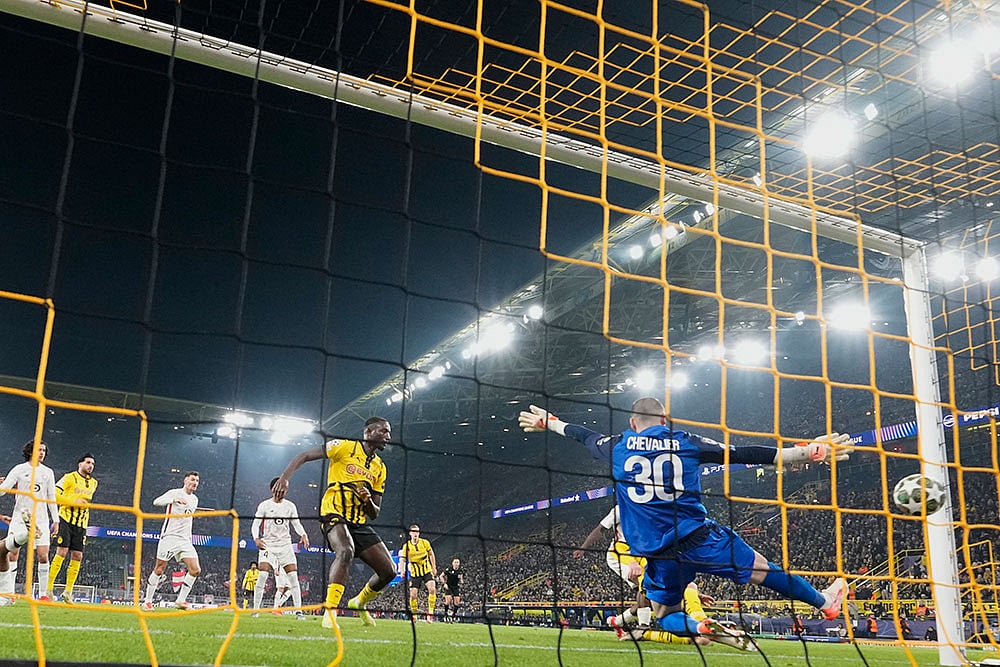 Champions League Soccer: Borussia Dortmund vs Lille