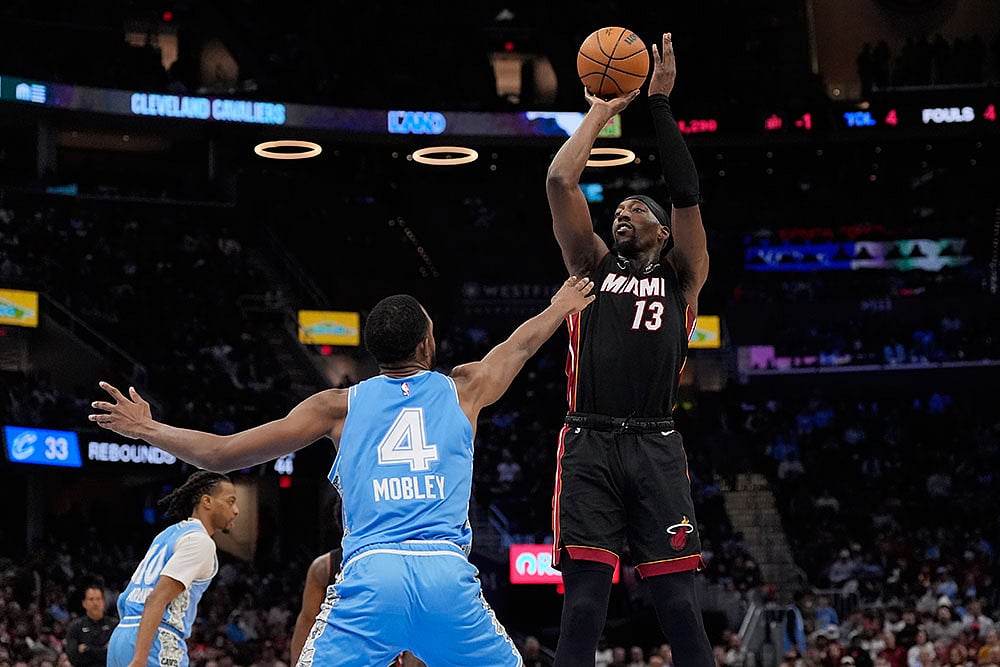 Basketball: Cleveland Cavaliers vs Miami Heat