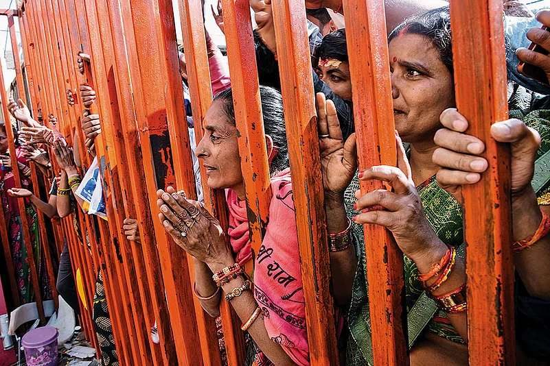 Devotees outside the ‘darbar’ venue at Gadha village in Madhya Pradesh