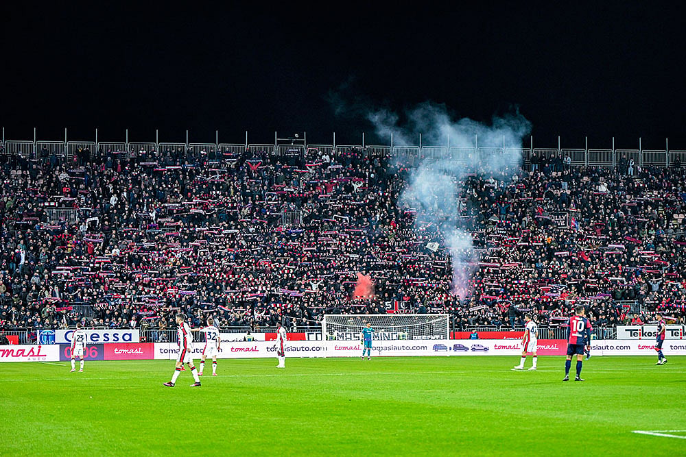 Serie A Soccer Match: Genoa vs Cagliari Calcio