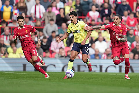 EPL 2024-25, Liverpool vs Southampton: Southampton's Mateus Fernandes challenges for the ball with Liverpool's Darwin Nunez