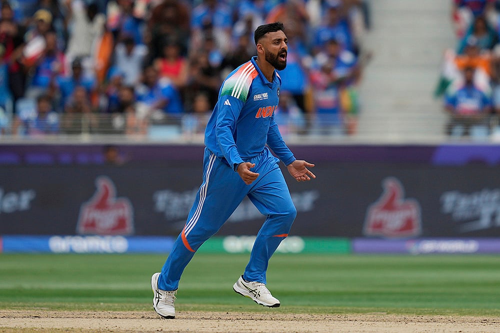 | Photo: AP/Altaf Qadri : Asia Cup 2025: Five Bowlers Set To Dominate On UAE Tracks