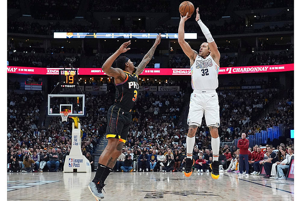 NBA basketball game Phoenix Suns vs Denver Nuggets: Aaron Gordon