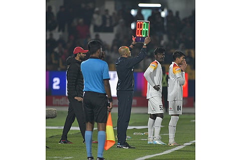  ISL 2024-25: A couple of East Bengal players get ready to enter the field