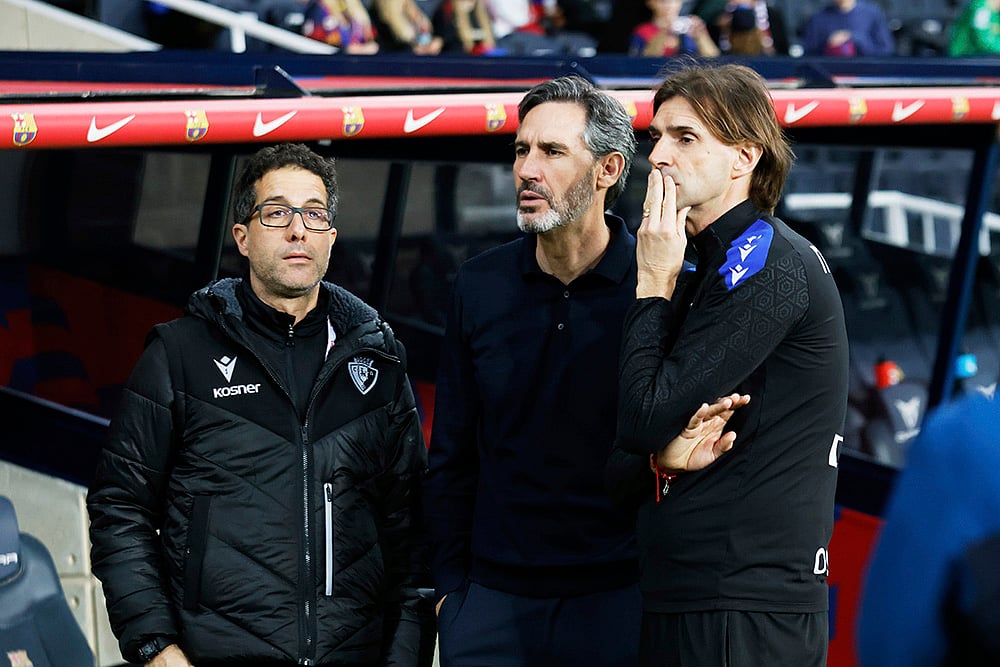 Spain soccer La Liga 2024-25 Barcelona Vs Osasuna Game Postponed: Vicente Moreno