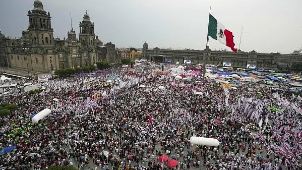The US postpones 25% tariffs on many imports from Mexico.