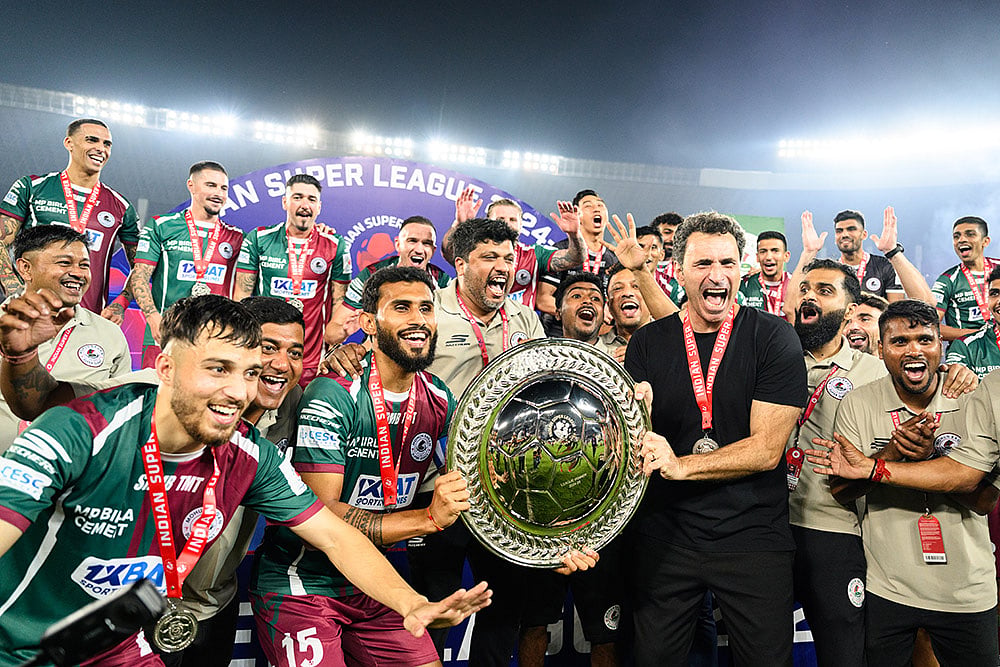 ISL 2024-25, MBSG vs FCG: Mohun Bagan lift the ISL league shield  - | Photo: FSDL/ISL
