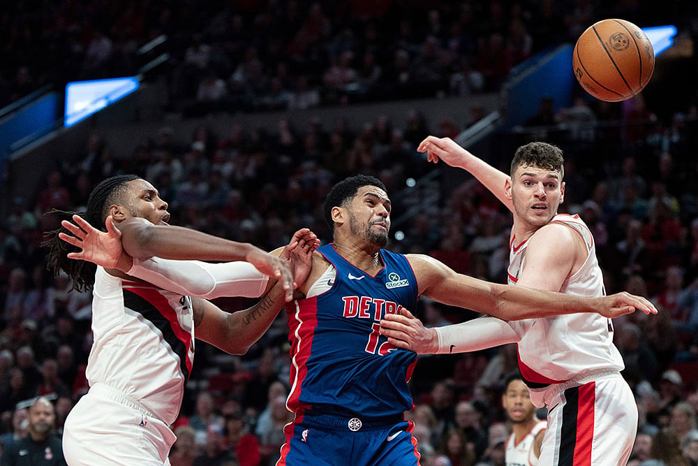 Basketball: Portland Trail Blazers vs Detroit Pistons