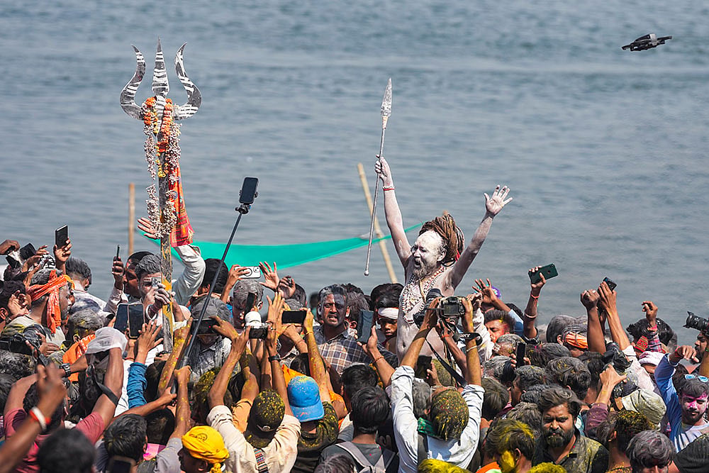 Varanasi Masan Holi