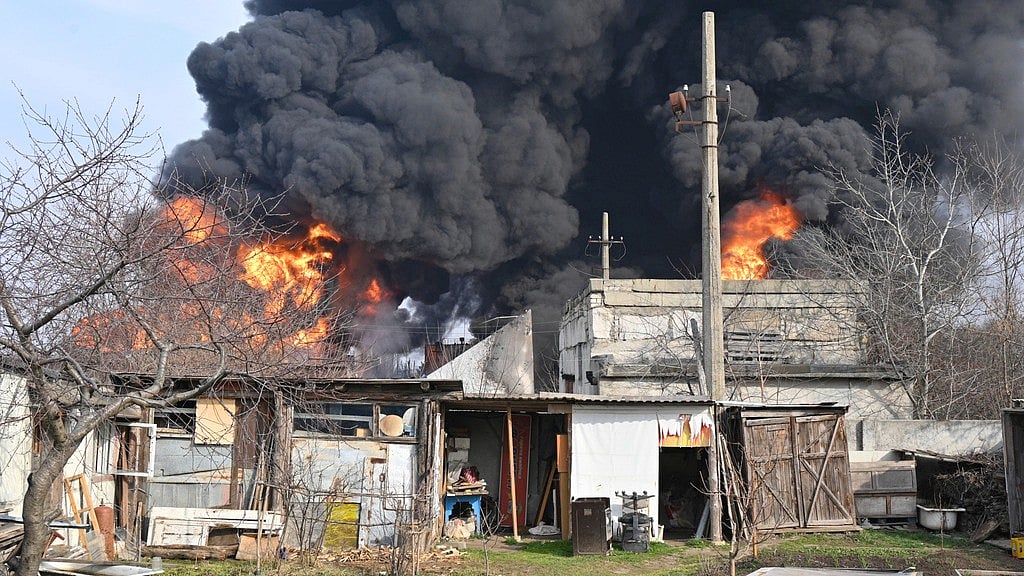 | Photo: AP : Kremlin Accuses Kyiv Of Targeting Residential Buildings In Biggest-Ever Drone Attack On Moscow
