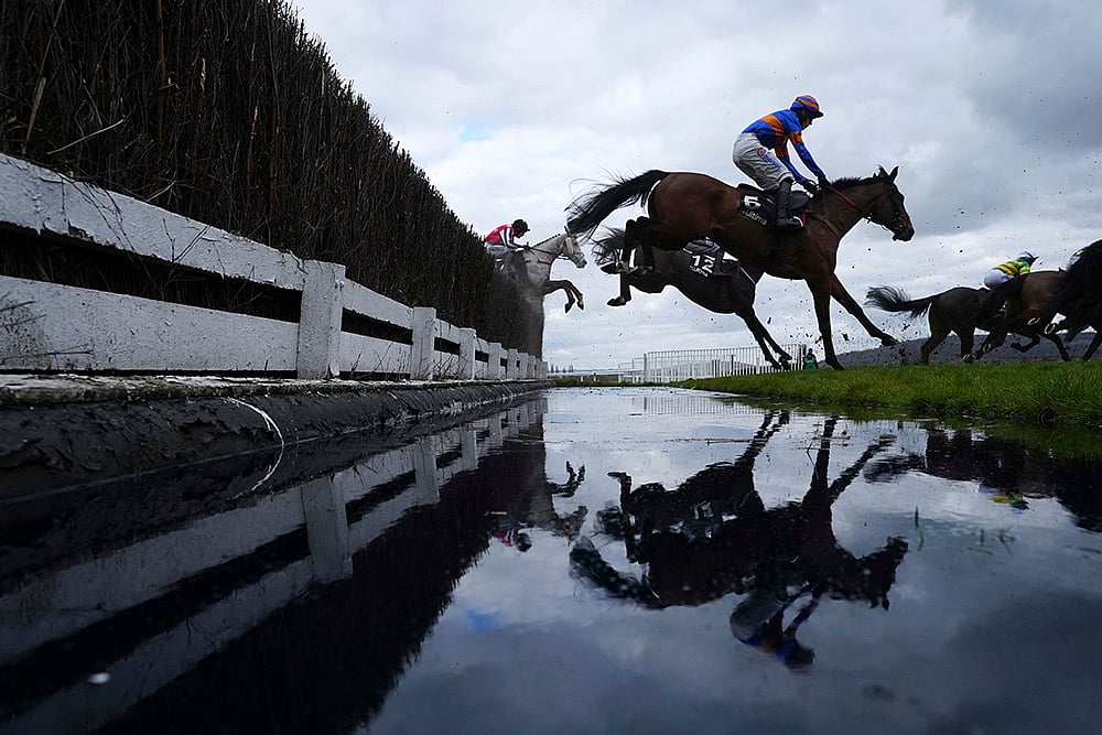 Britain Horse Racing Cheltenham Festival at Cheltenham Racecourse_4