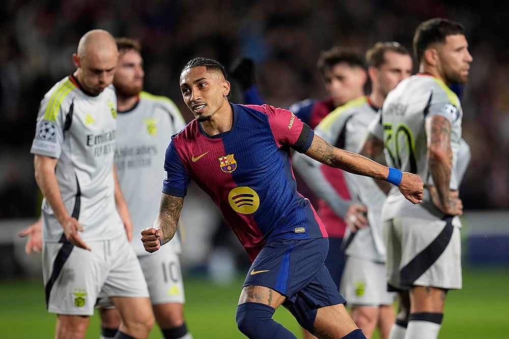 FC Barcelona Vs Benfica UEFA Champions League 2024-25 Round Of 16 photos: Raphinha