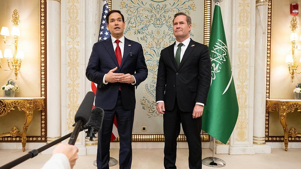 | Photo: AP : U.S. Secretary of State Marco Rubio, left, and U.S. National Security Advisor Mike Waltz speak with the media following meetings with a Ukrainian delegation in Jeddah, Saudi Arabia, March 11, 2025. 