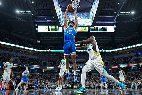 NBA 2024-25, Bucks vs Pacers: Bucks guard AJ Green dunks in front of Pacers forward Pascal Siakam