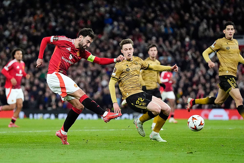 UEFA Europa League 2024-25 Manchester United and Real Sociedad_Bruno Fernandes