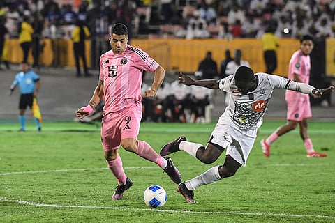 CONCACAF Champions Cup: Inter Miami forward Luis Suarez fights for the ball with Jeovanni Laing 
